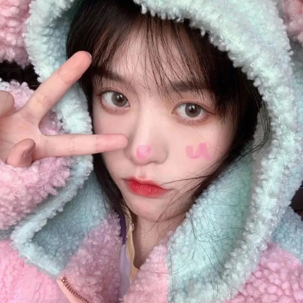 她房间里的云
