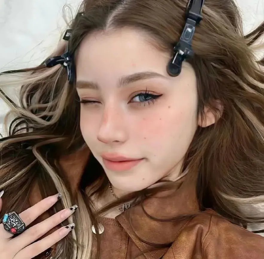 那小子真帅
